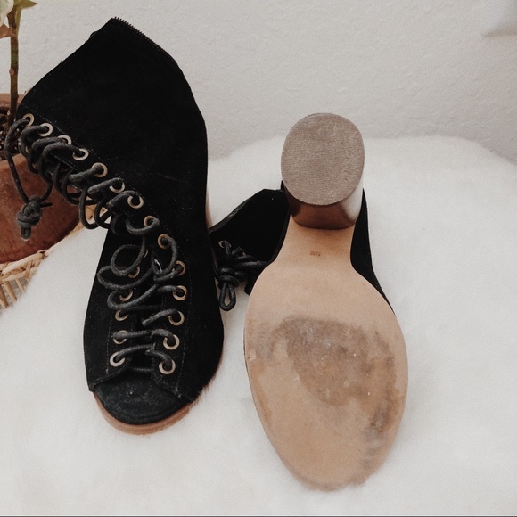 🚚 MOVING SALE! 🚚 Jeffrey Campbell lace up boots - Picture 3 of 3